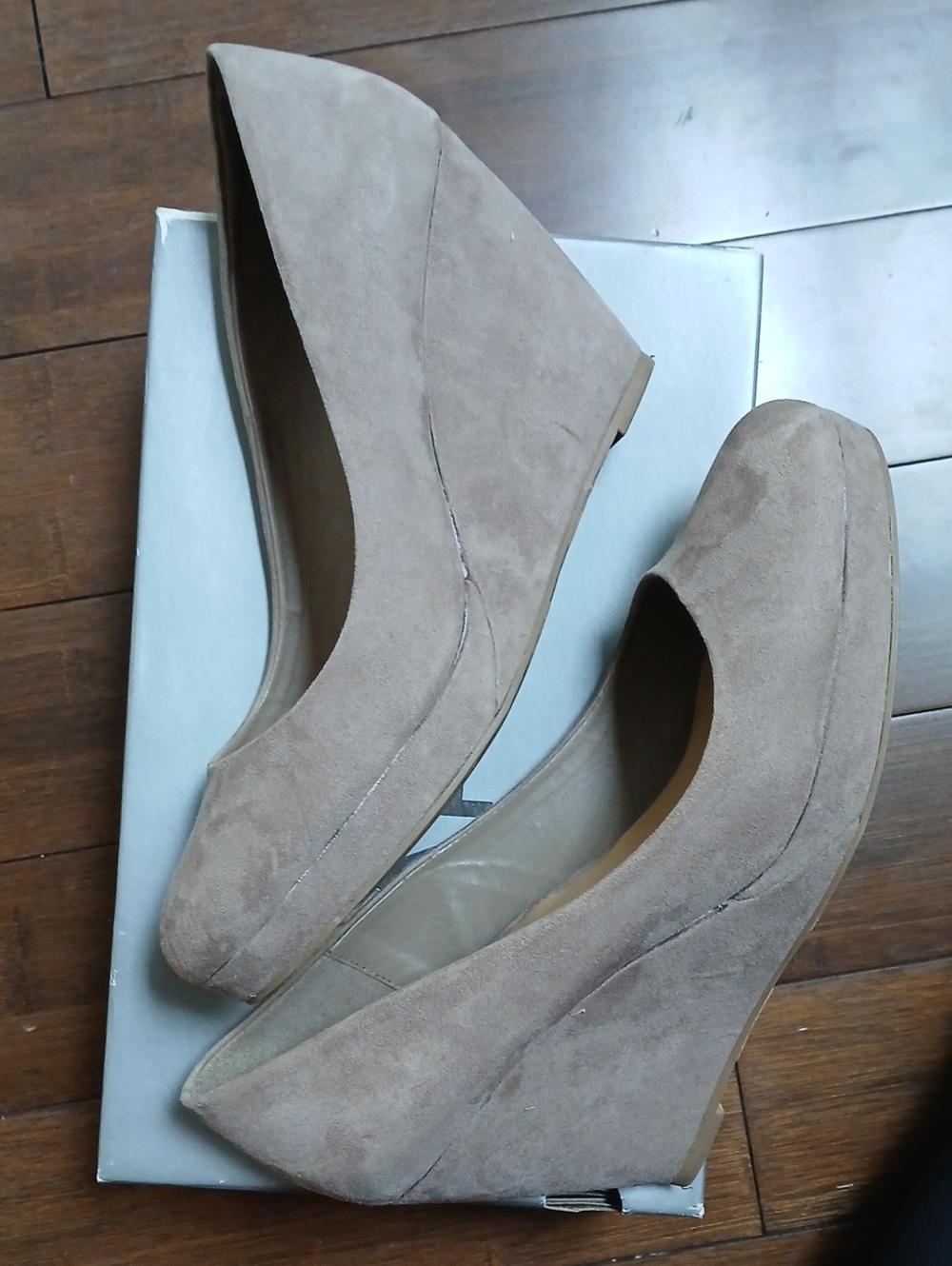 Apt. 9 Taupe Suede Wedge Pumps
